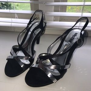 Beautiful black & silver Unlisted evening heels
